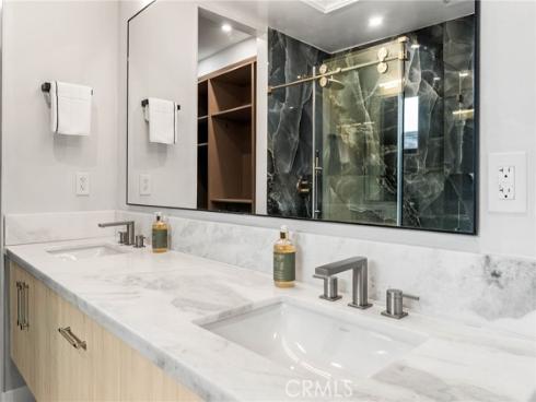424 20th , Huntington Beach, CA
