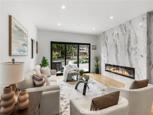 424 20th , Huntington Beach, CA