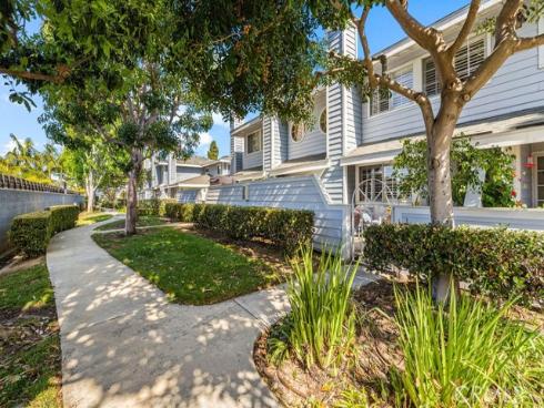 8120  Baymist  C  Drive, Huntington Beach, CA