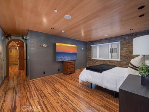 16255  Pacific  203  Circle, Huntington Beach, CA