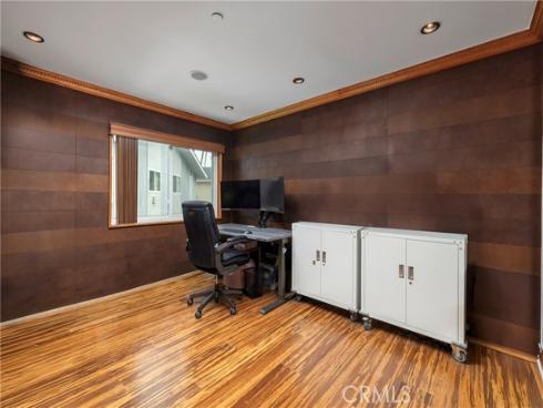 16255  Pacific  203  Circle, Huntington Beach, CA