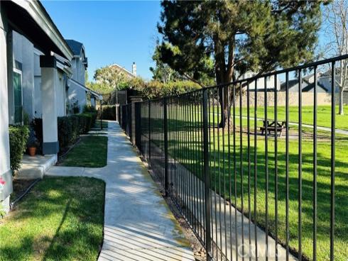 18242  Parkview  106 , Huntington Beach, CA