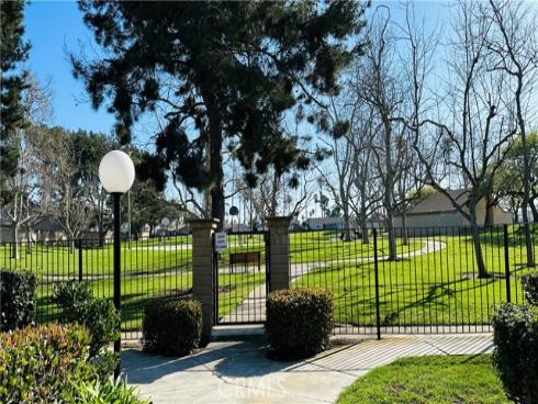 18242  Parkview  106 , Huntington Beach, CA