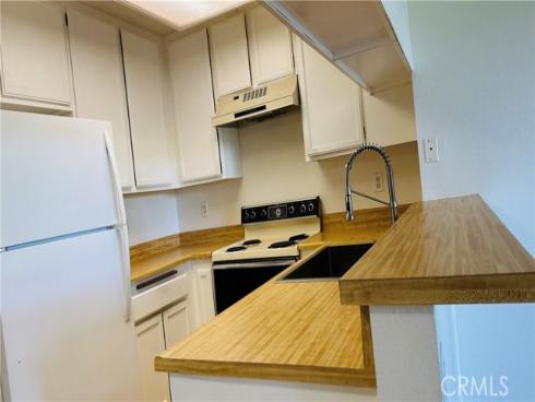 18242  Parkview  106 , Huntington Beach, CA