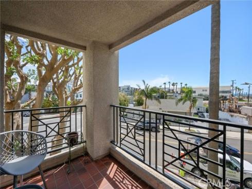 200 Pacific Coast M-9 , Huntington Beach, CA