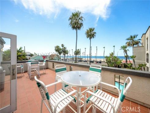 200 Pacific Coast M-9 , Huntington Beach, CA