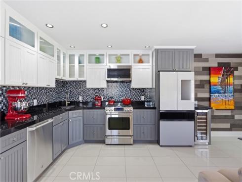 8141 Pennington Drive, Huntington Beach, CA