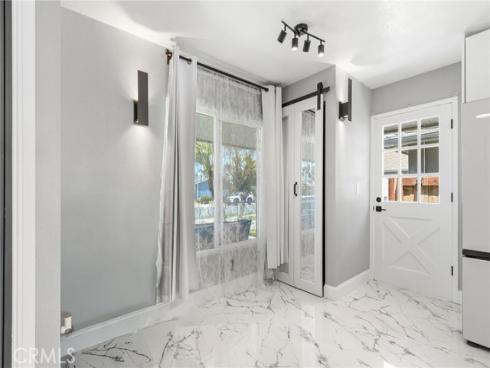 16842  Lucia  , Huntington Beach, CA