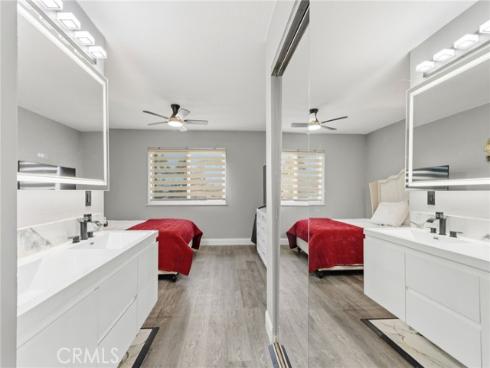 16842  Lucia  , Huntington Beach, CA