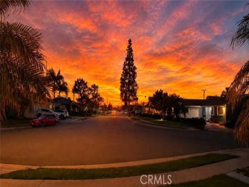 16842  Lucia  , Huntington Beach, CA
