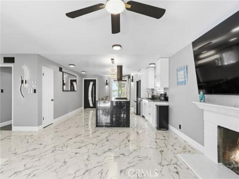 16842  Lucia  , Huntington Beach, CA
