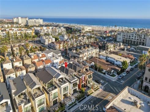 306  3rd   Street, Huntington Beach, CA