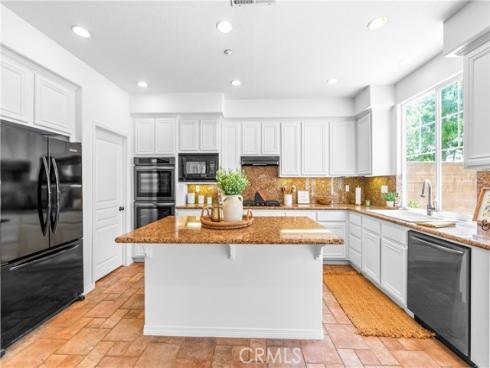 20851 Cabrillo Lane, Huntington Beach, CA