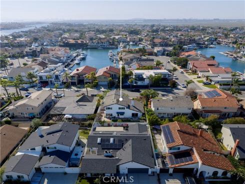 3834  Mistral  , Huntington Beach, CA