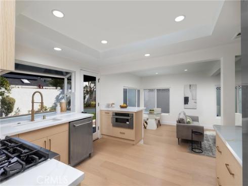3834  Mistral  , Huntington Beach, CA
