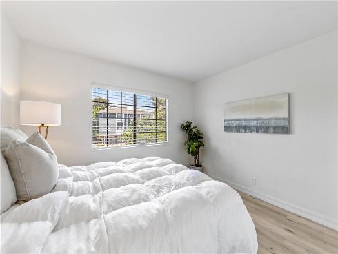 8192 Sandcove Cir 106 , Huntington Beach, CA