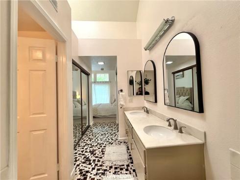 7402 Yellowtail Drive #204 204 Drive, Huntington Beach, CA