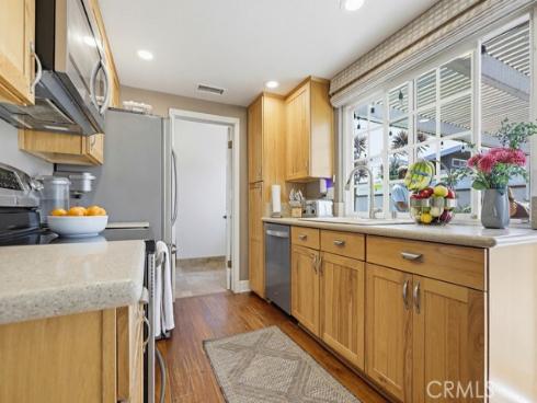 17711 Edwards , Huntington Beach, CA