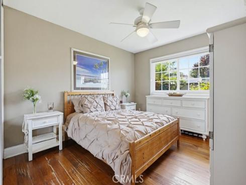 17711 Edwards , Huntington Beach, CA