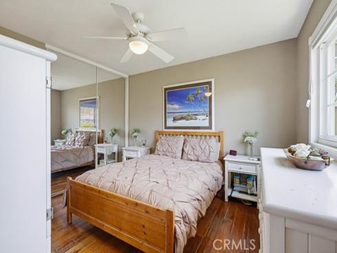 17711 Edwards , Huntington Beach, CA