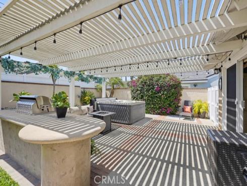 17711 Edwards , Huntington Beach, CA