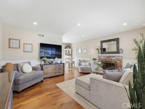 17711 Edwards , Huntington Beach, CA