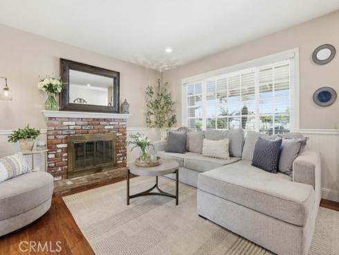 17711 Edwards , Huntington Beach, CA