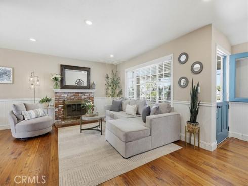 17711 Edwards , Huntington Beach, CA