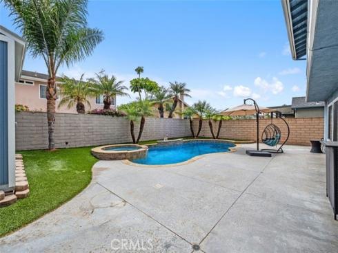 8412 Velvet Circle, Huntington Beach, CA