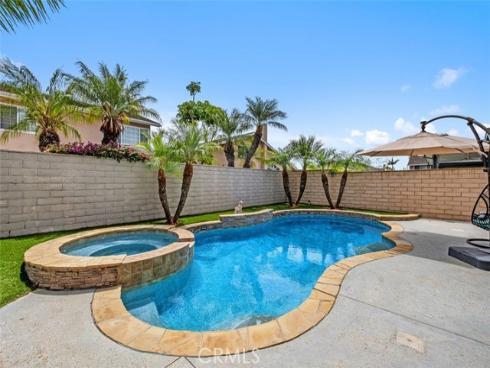 8412 Velvet Circle, Huntington Beach, CA