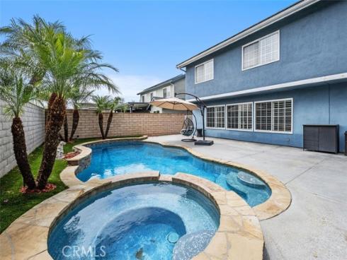 8412 Velvet Circle, Huntington Beach, CA