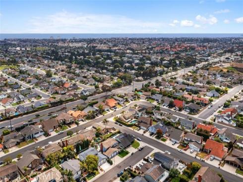 8412 Velvet Circle, Huntington Beach, CA