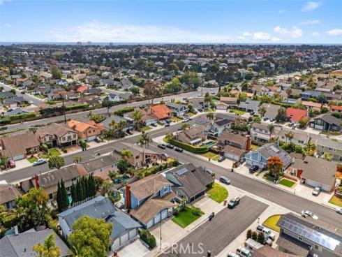 8412 Velvet Circle, Huntington Beach, CA