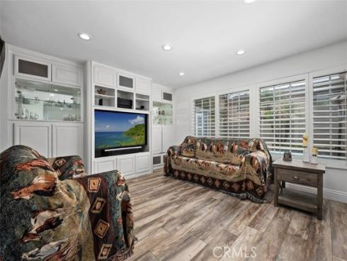 8412 Velvet Circle, Huntington Beach, CA