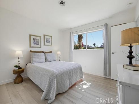 15852 Tullow , Huntington Beach, CA