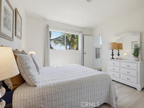 15852 Tullow , Huntington Beach, CA