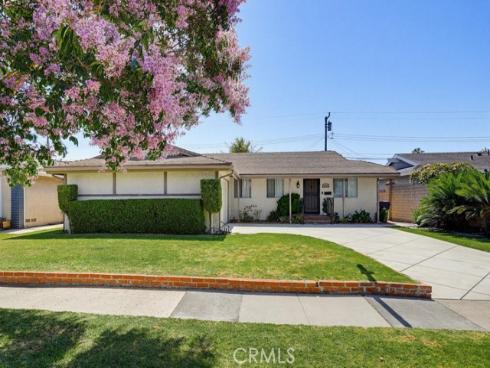 15852 Tullow , Huntington Beach, CA