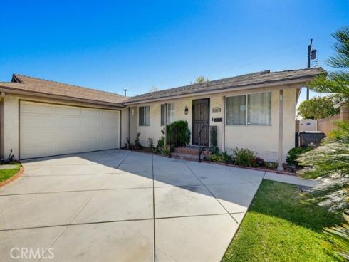 15852 Tullow , Huntington Beach, CA