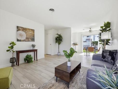 15852 Tullow , Huntington Beach, CA
