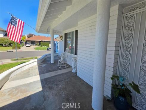 9092 Adelia Circle, Huntington Beach, CA