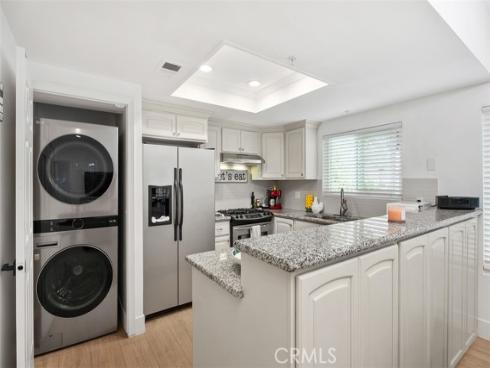 4561 Warner , Huntington Beach, CA