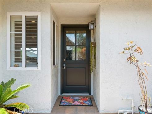 5471 Meadowlark Drive, Huntington Beach, CA