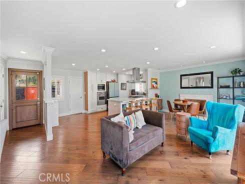 5471 Meadowlark Drive, Huntington Beach, CA