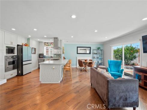 5471 Meadowlark Drive, Huntington Beach, CA
