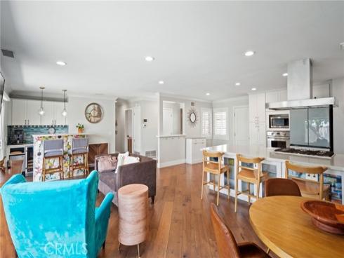 5471 Meadowlark Drive, Huntington Beach, CA