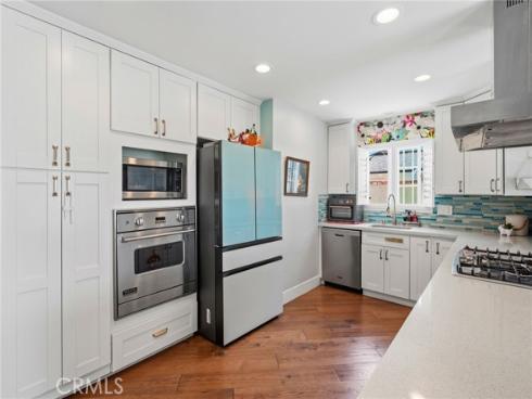 5471 Meadowlark Drive, Huntington Beach, CA