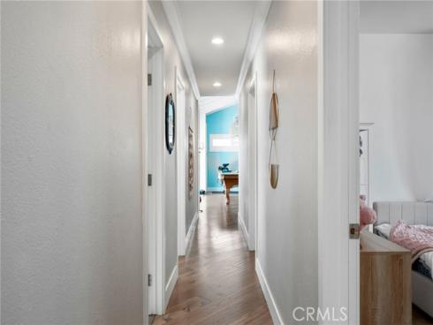 5471 Meadowlark Drive, Huntington Beach, CA