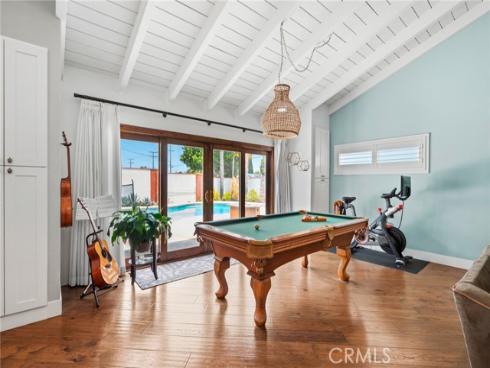 5471 Meadowlark Drive, Huntington Beach, CA