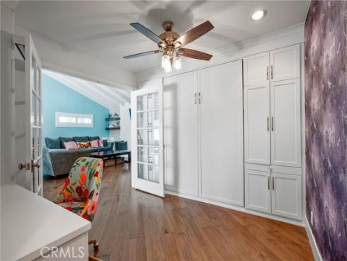 5471 Meadowlark Drive, Huntington Beach, CA