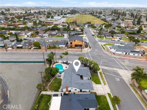 5471 Meadowlark Drive, Huntington Beach, CA